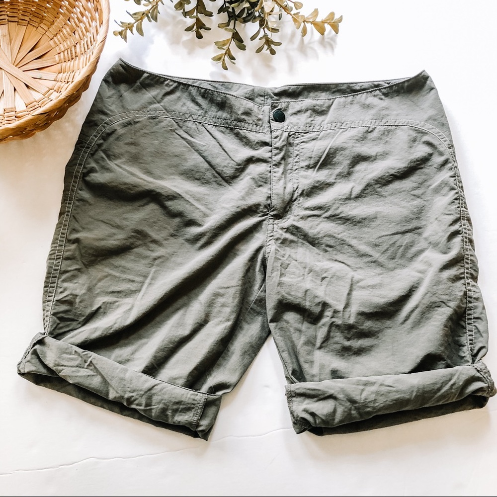 SOLD Columbia GRT Omni Dry Hiking Athletic Shorts - Picture 1 of 10